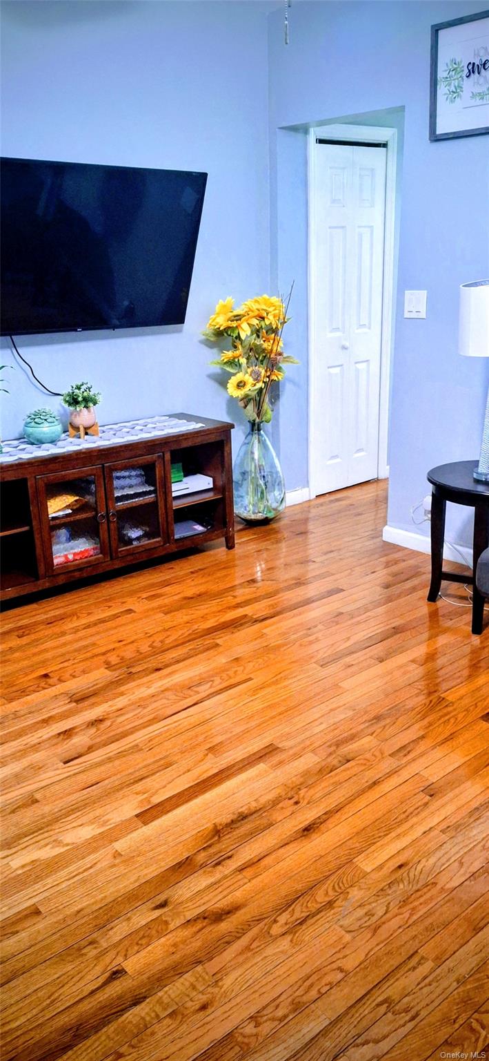 #13 photo, 13724 233rd Street, Куинс ‖ Rosedale , NY 11422