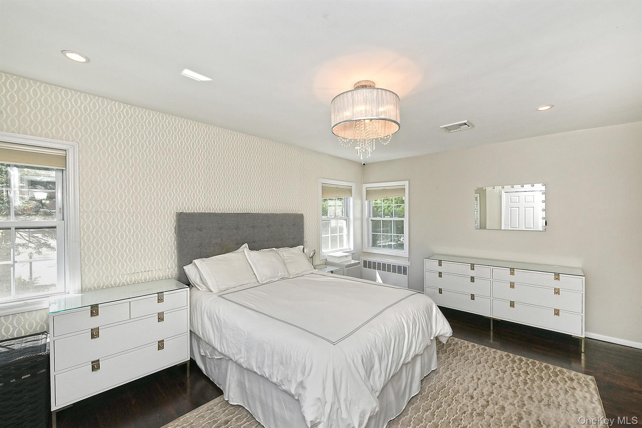 #16 photo, 2 Cherrywood Lane, নাসাউ কাউন্টি Port Washington , NY 11050