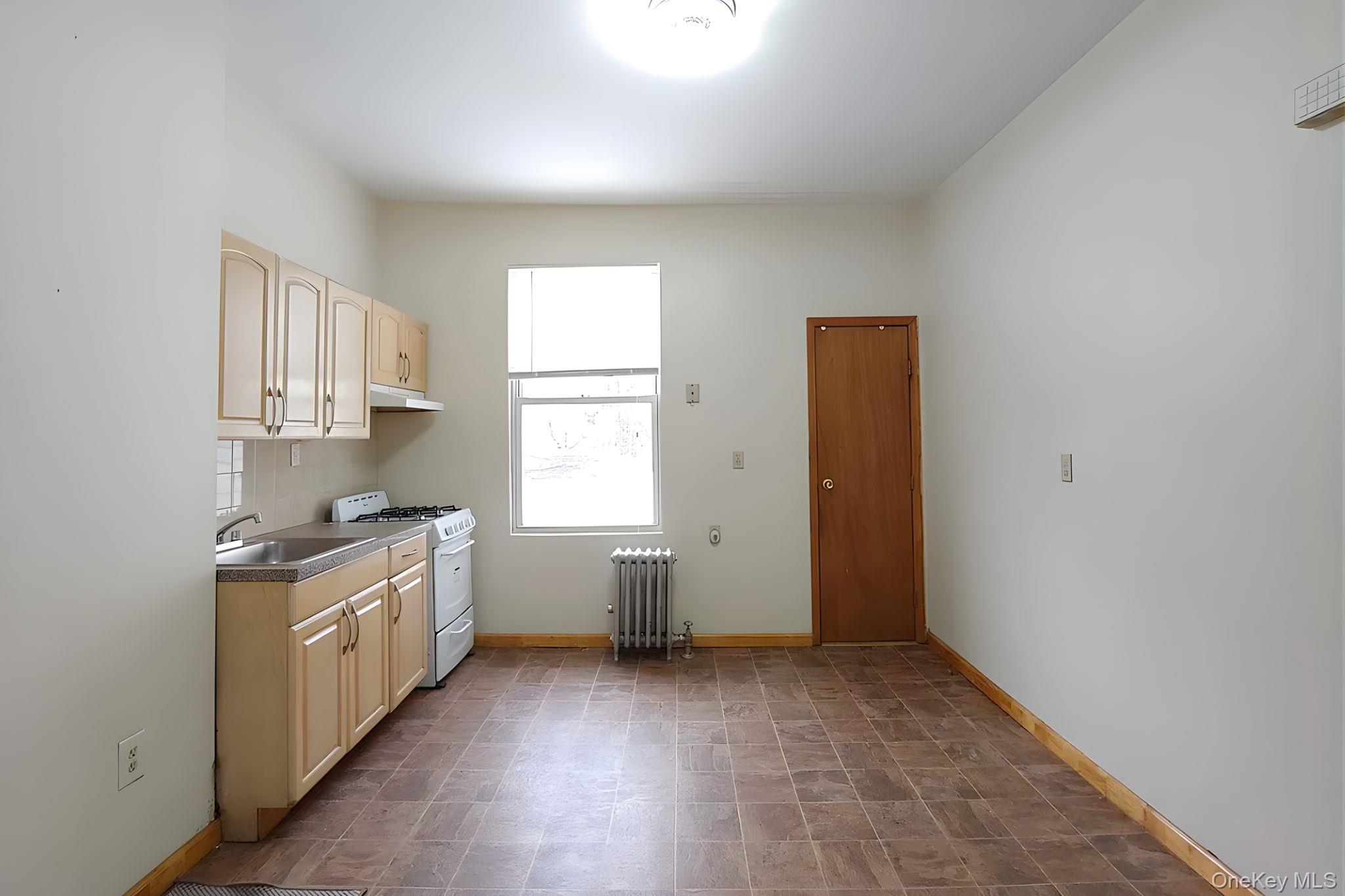 #7 photo, 683 Woodward Avenue, Ridgewood , NY 11385