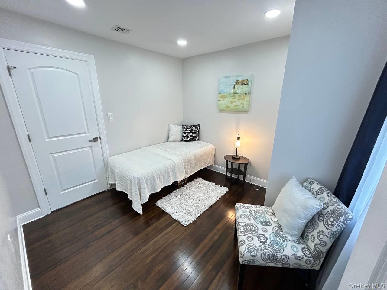 #20 photo, 53 Lee Avenue, Valley Stream , NY 11581