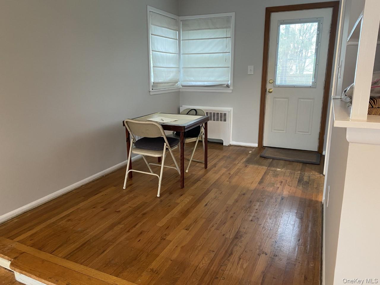 #5 photo, 3 Wensley Road, Plainview , NY 11803