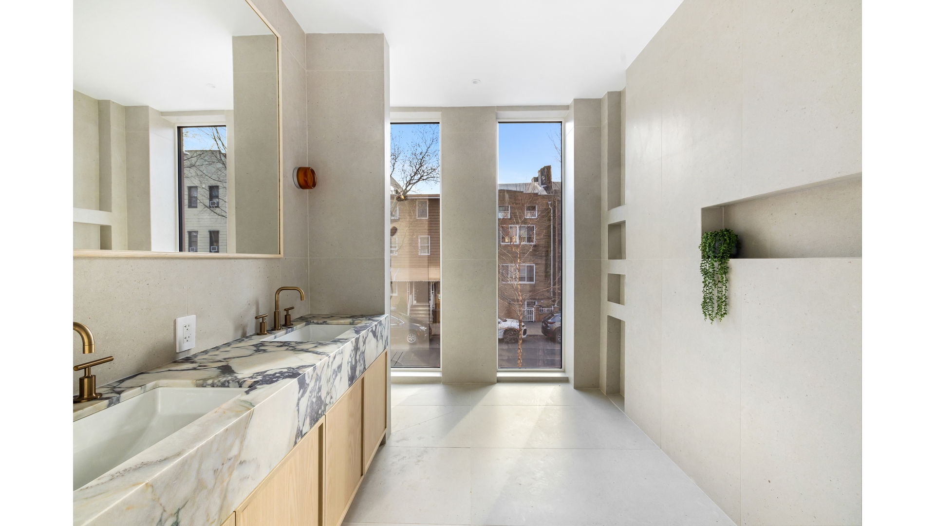 #7 photo, 109 DEVOE Street, הברונקס Williamsburg , NY 11211