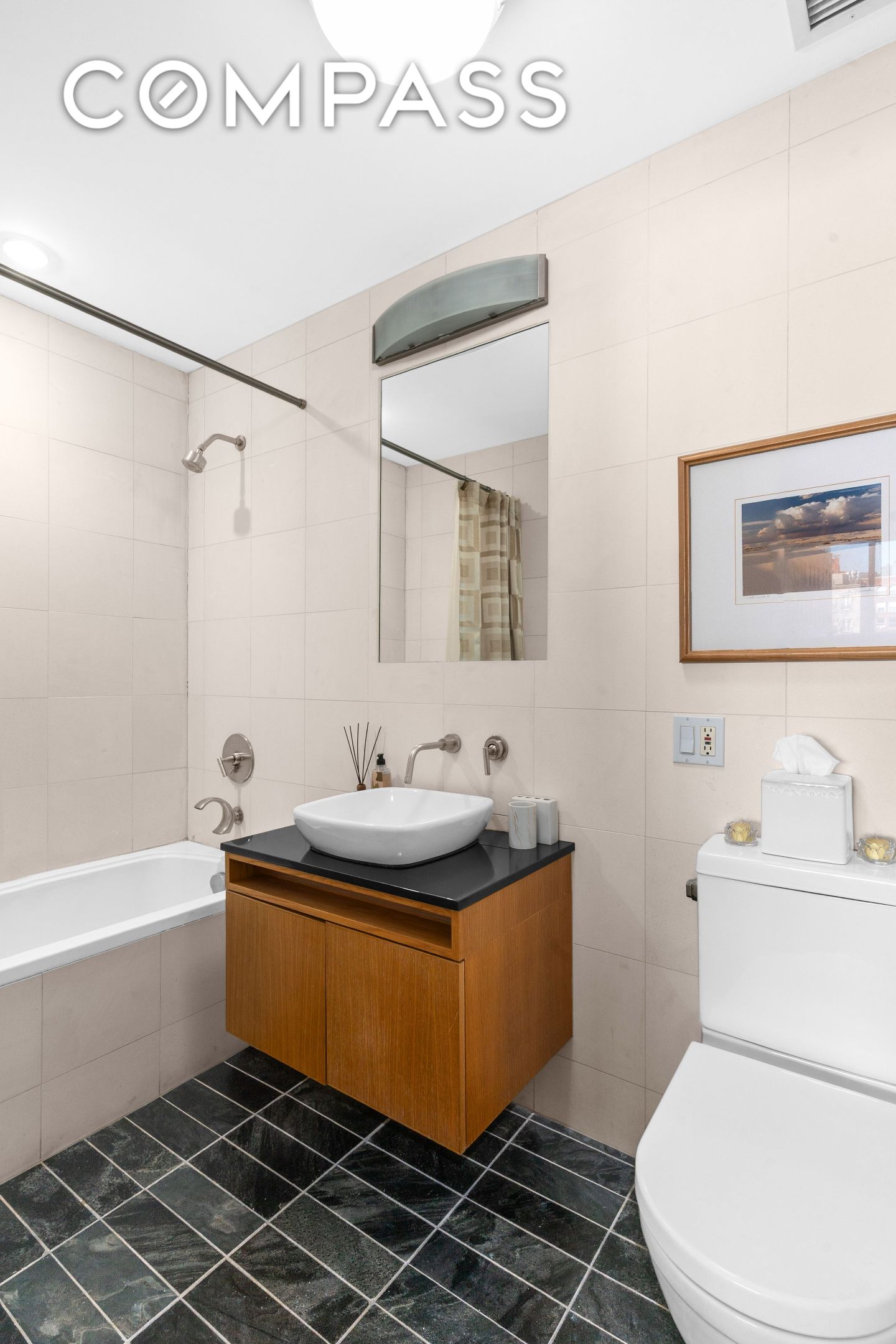 #10 photo, 123 Baxter Street, Little Italy , NY 10013