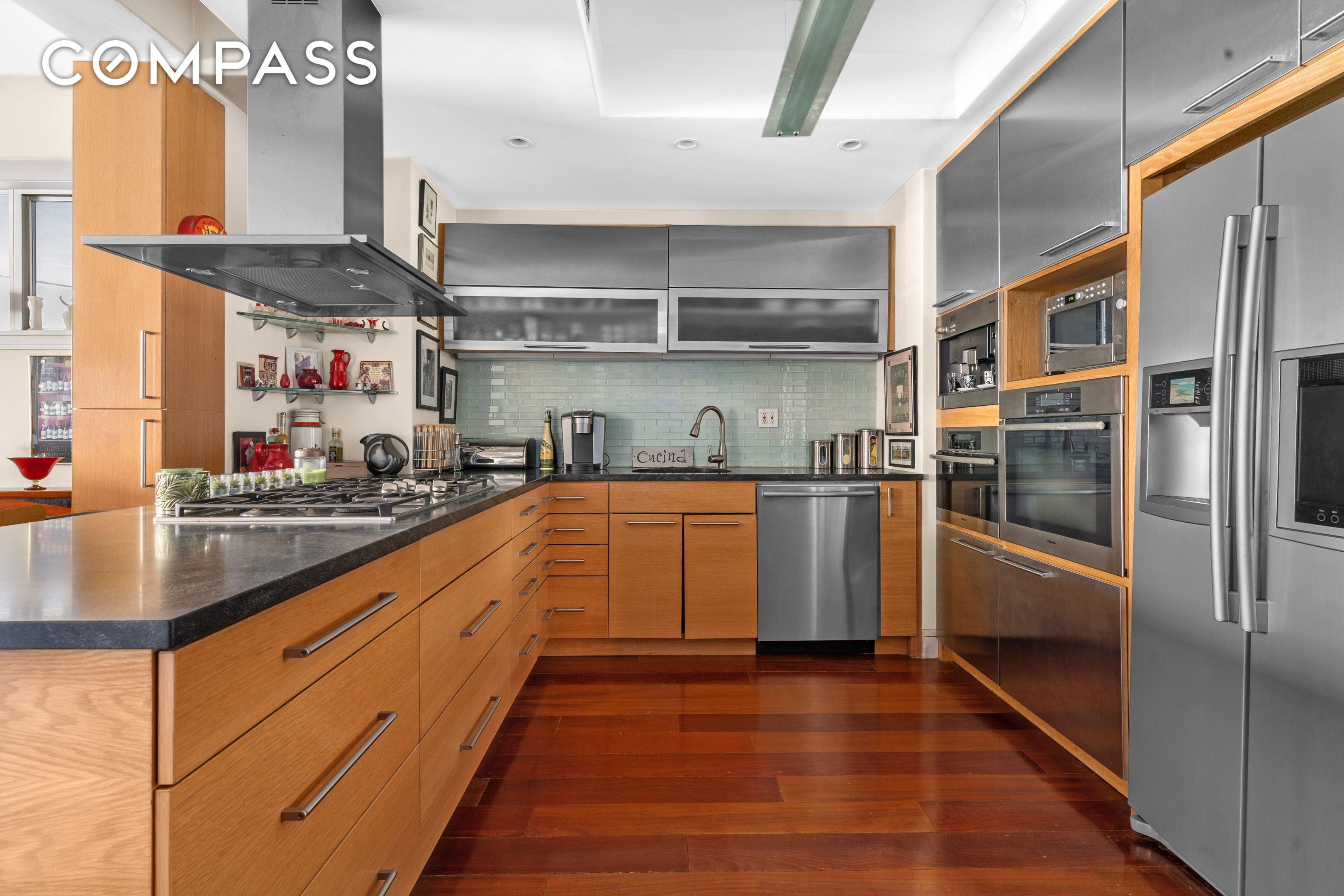 #4 photo, 123 Baxter Street, Little Italy , NY 10013