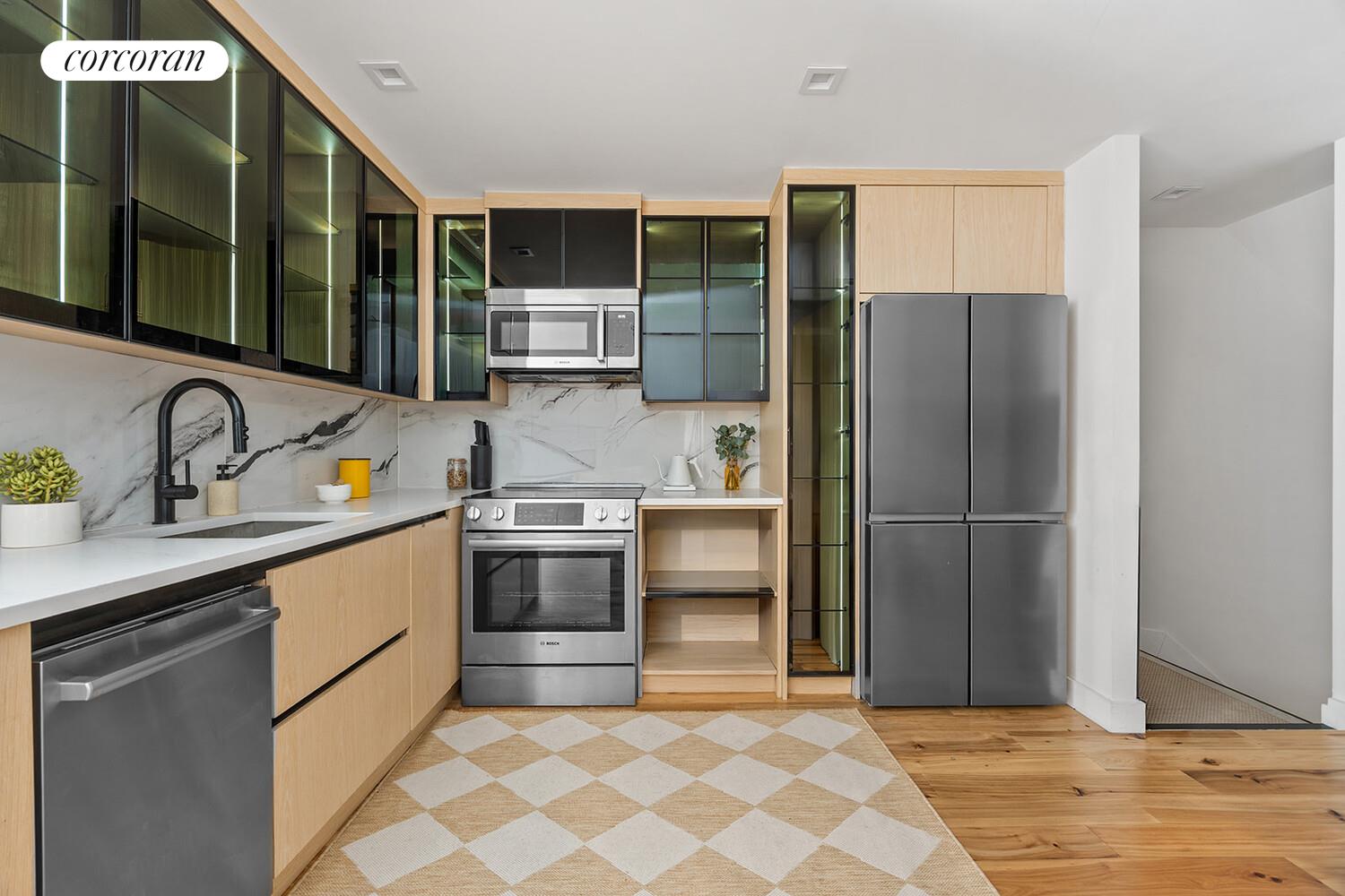 #4 photo, 924 LAFAYETTE Avenue, הברונקס Stuyvesant Heights , NY 11221