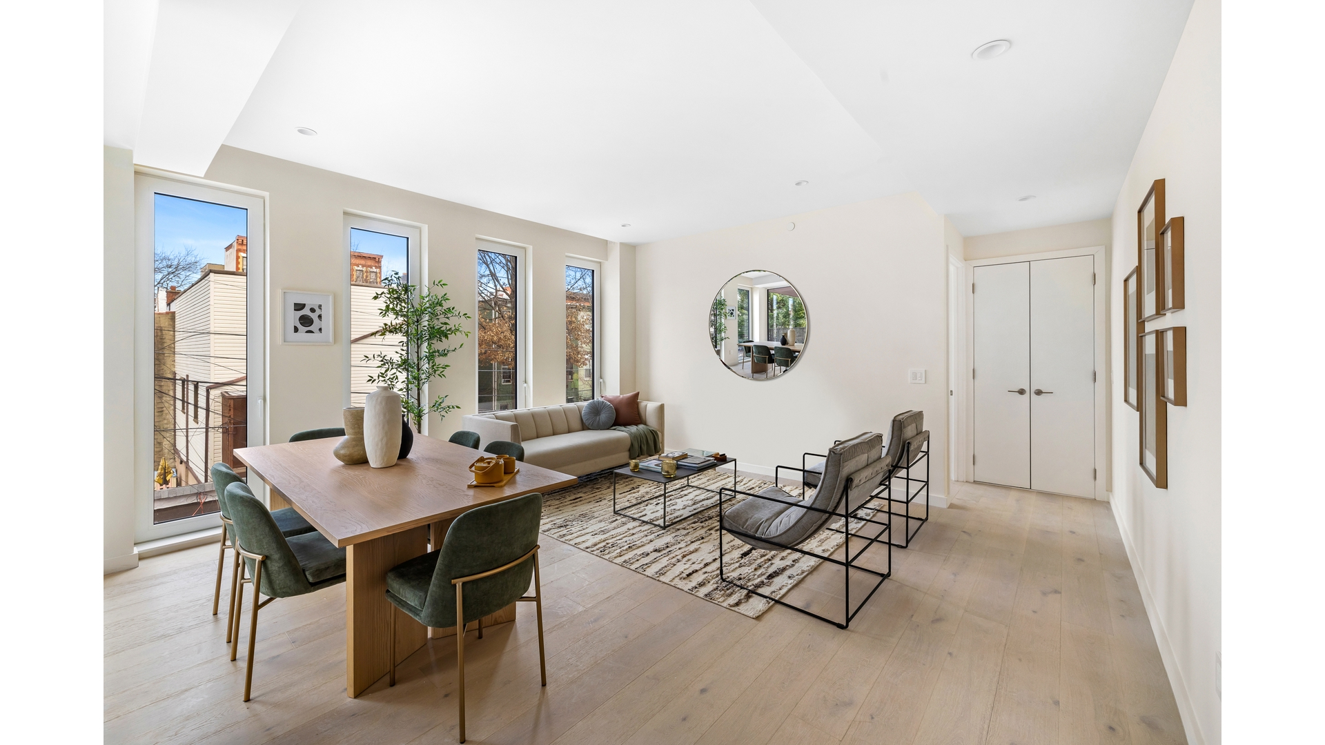 #5 photo, 109 DEVOE Street, הברונקס Williamsburg , NY 11211