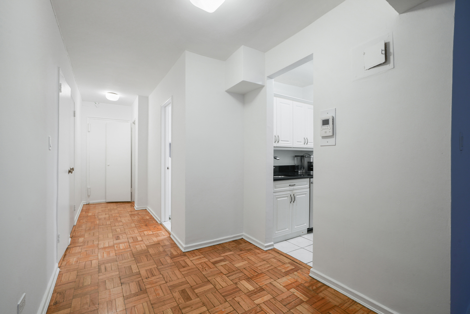 #4 photo, 320 E 35th Street, Murray Hill , NY 10016