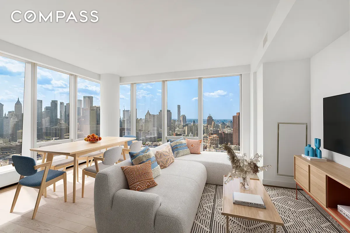 #1 photo, New York City, Two Bridges , NY 10002