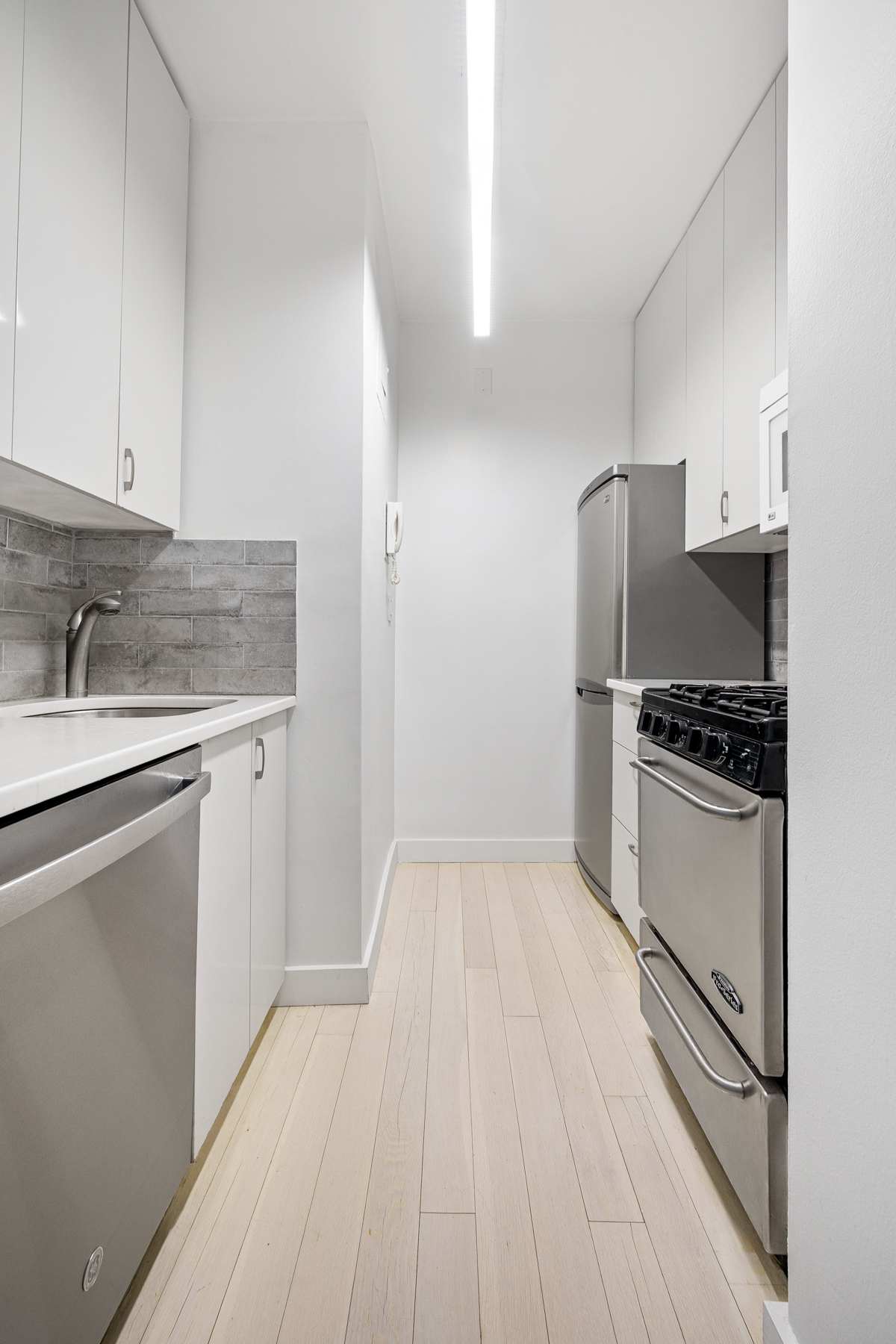 #9 photo, 35 E 85th Street, Upper East Side , NY 10028