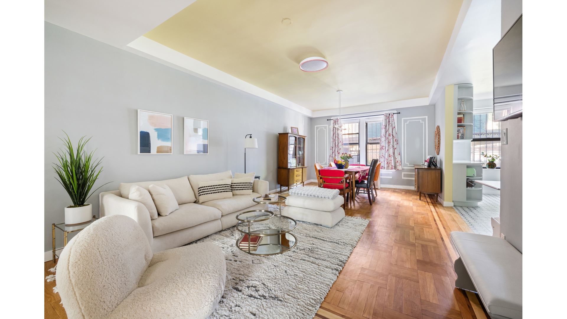 #10 photo, 42-20 Kissena Boulevard, Flushing , NY 11355