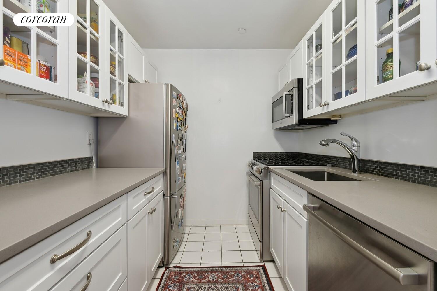 #8 photo, 205 E 22ND Street, Gramercy Park , NY 10010