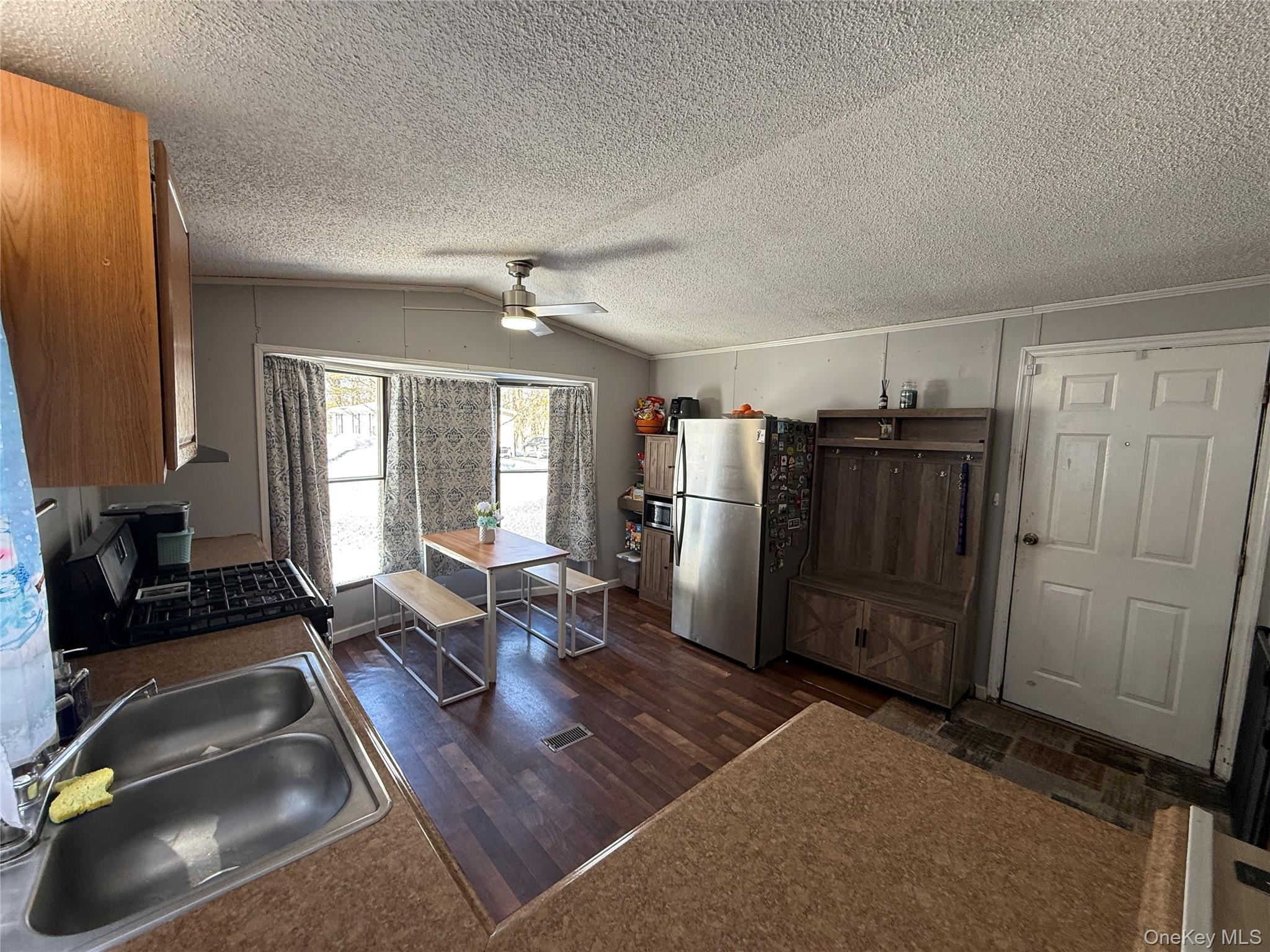 #8 photo, 379 Ellen (aka Forest Park) Street, Wallkill , NY 12589