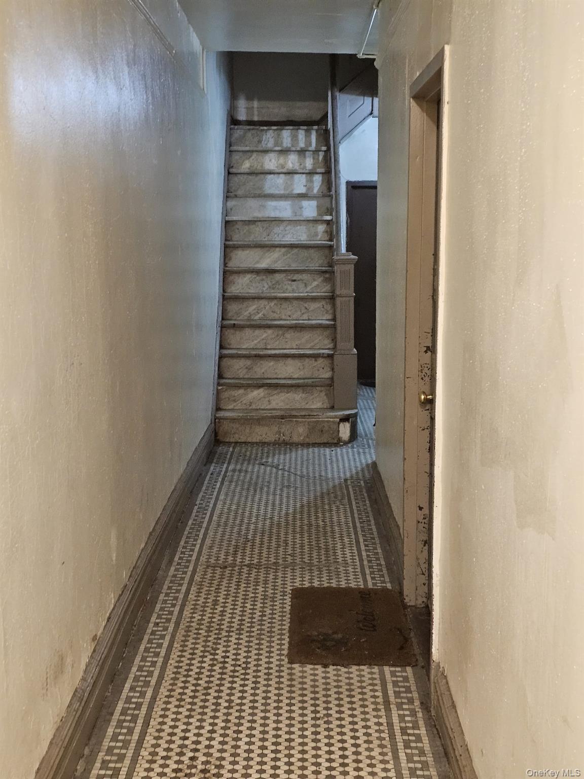 #4 photo, 1056 Longfellow Avenue, Bronx , NY 10459