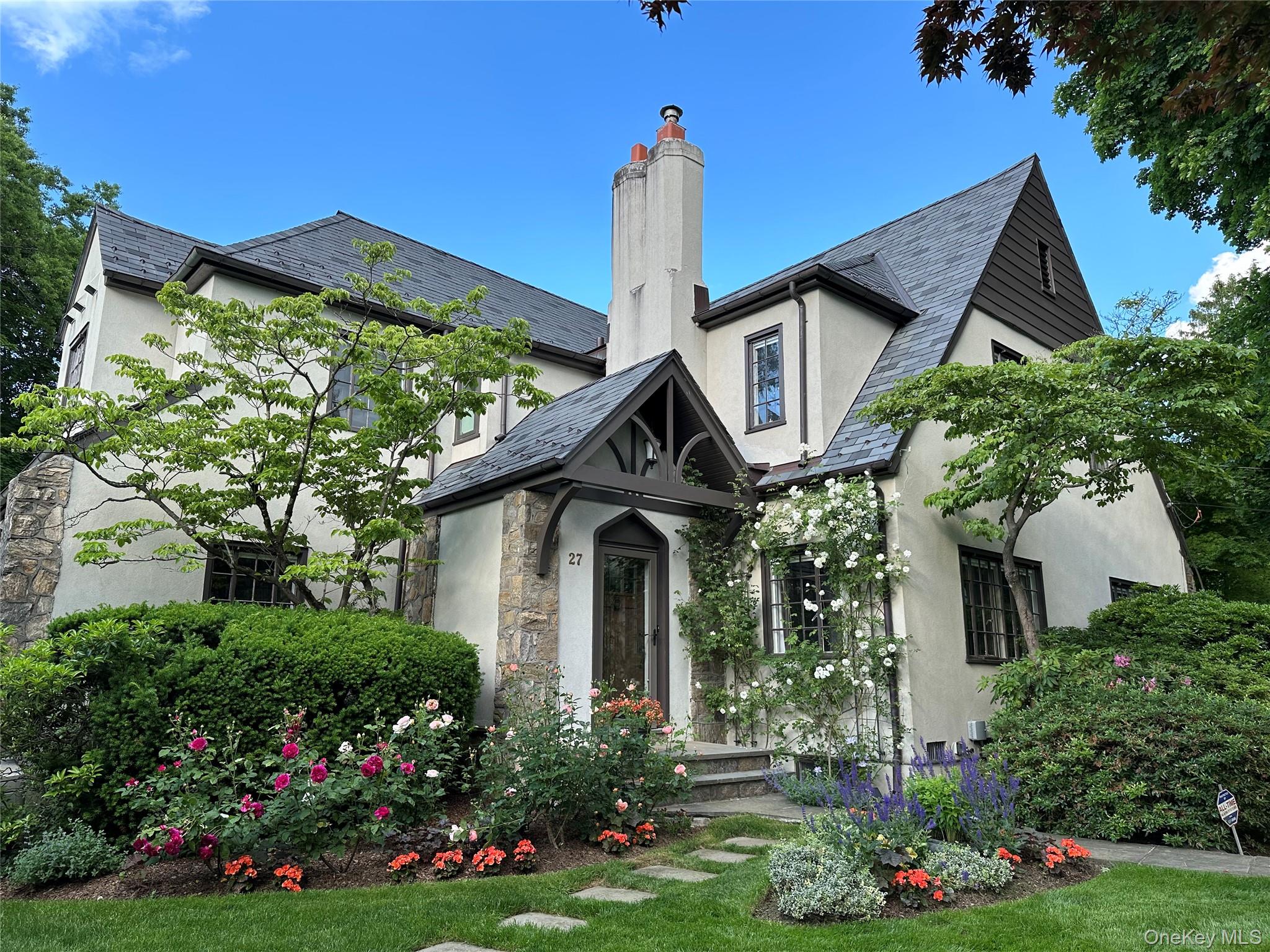 #1 photo, 27 Huntington Avenue, Scarsdale , NY 10583