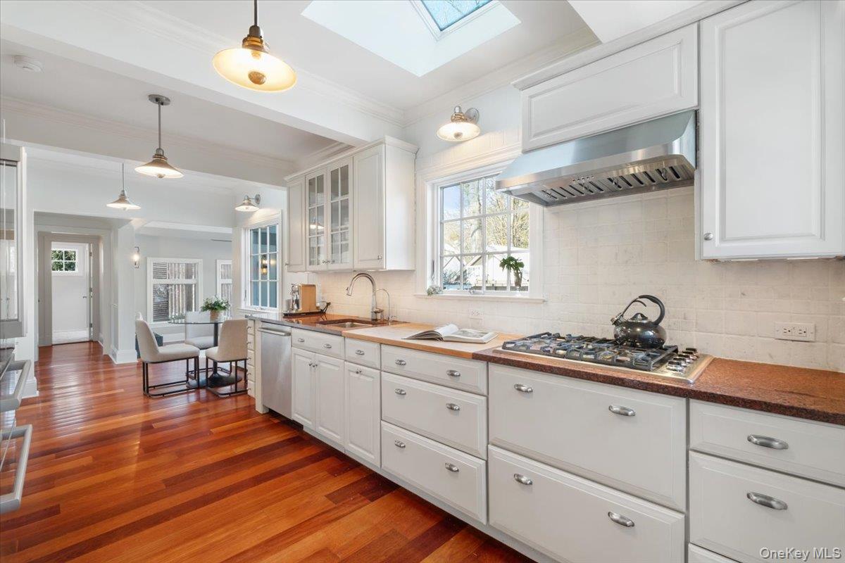 #12 photo, 27 Huntington Avenue, Scarsdale , NY 10583