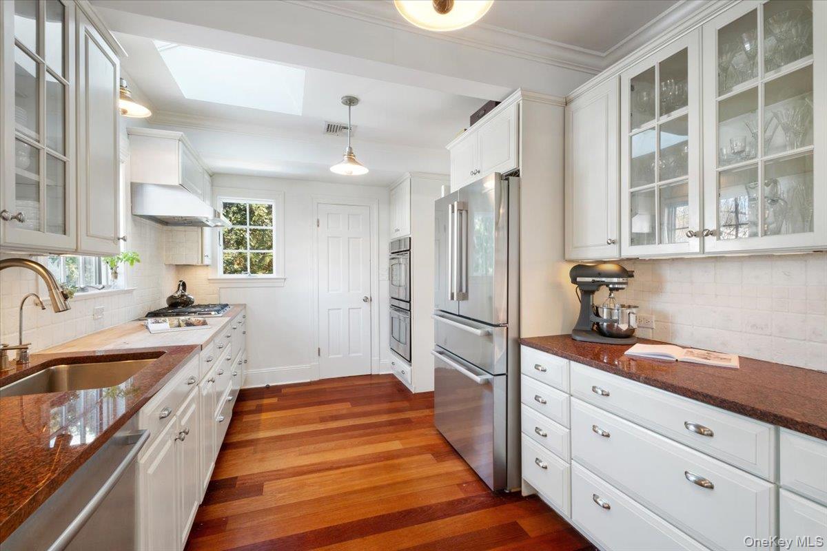 #14 photo, 27 Huntington Avenue, Scarsdale , NY 10583