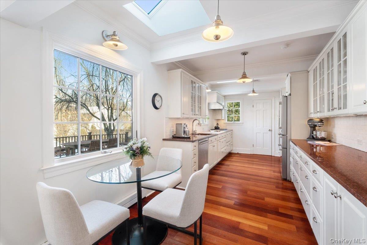 #15 photo, 27 Huntington Avenue, Scarsdale , NY 10583