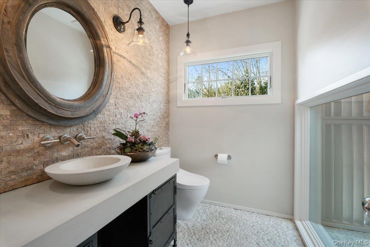 #18 photo, 27 Huntington Avenue, Scarsdale , NY 10583