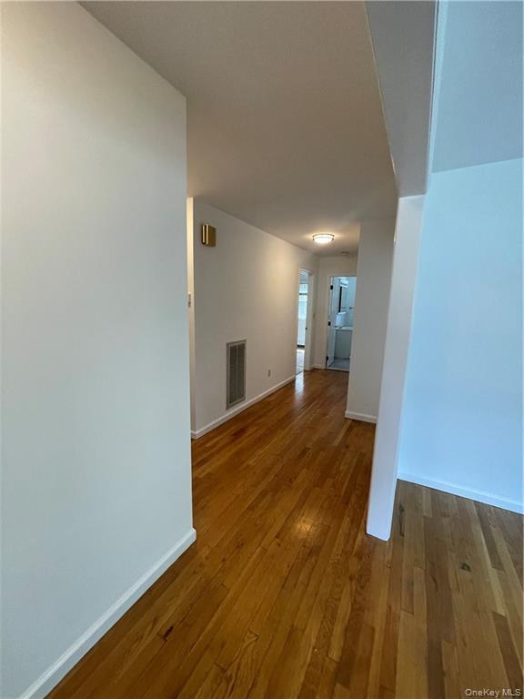 #5 photo, 40 Roanoke Avenue, Rye Brook , NY 10573