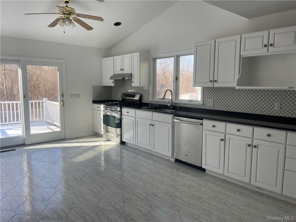 #7 photo, 40 Roanoke Avenue, Rye Brook , NY 10573