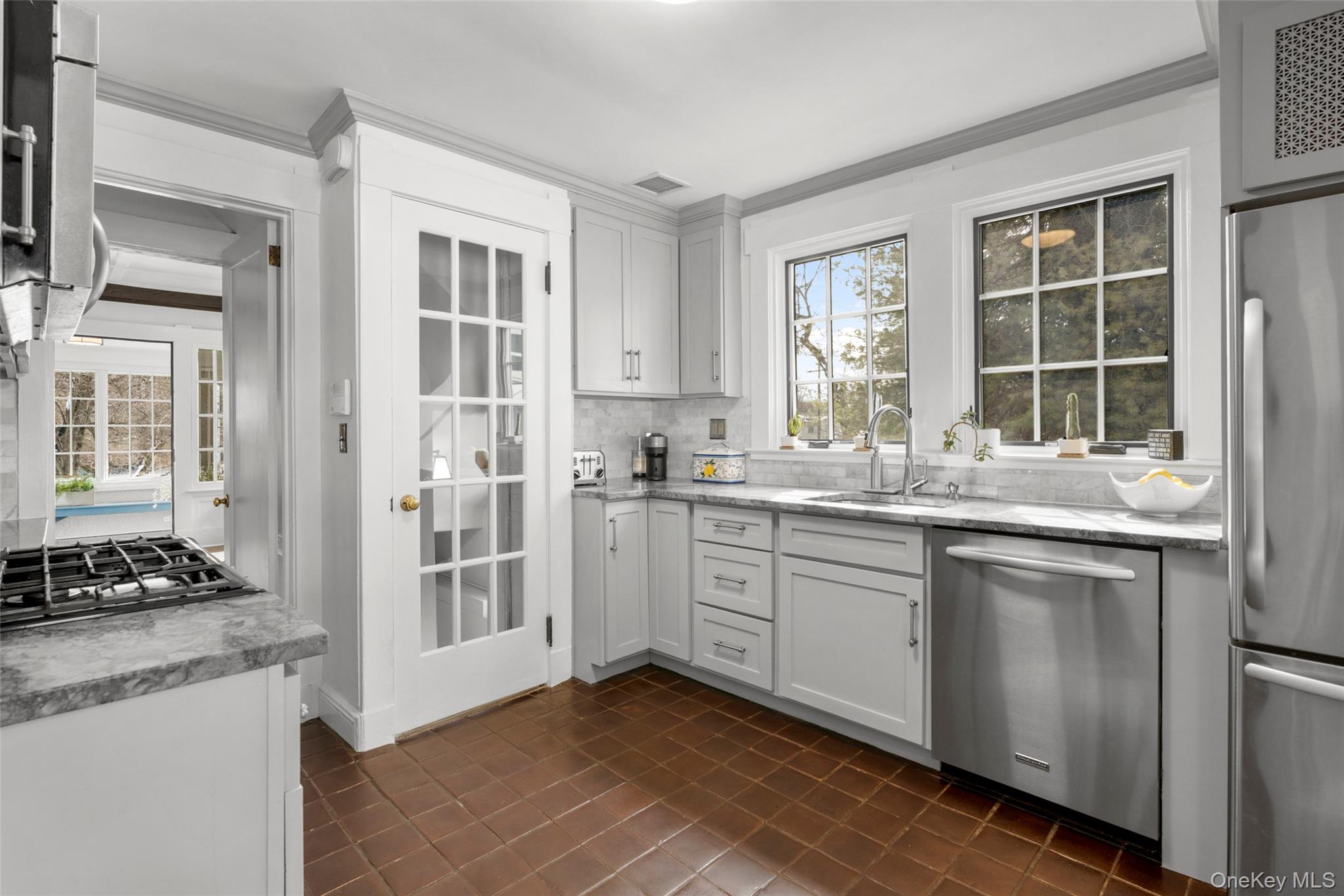 #15 photo, 30 Myrtle Boulevard, Larchmont , NY 10538