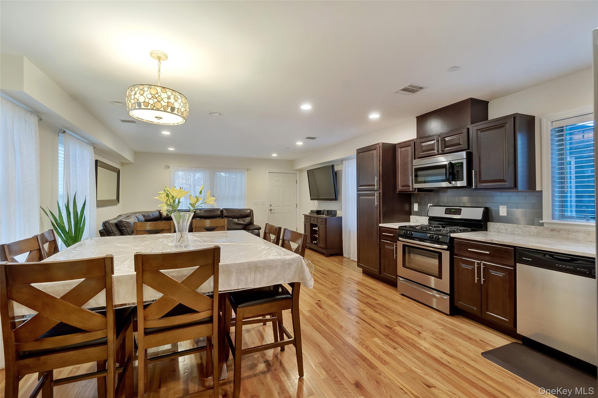 #8 photo, 32 Janet Lane, Куинс ‖ Breezy Point , NY 11697