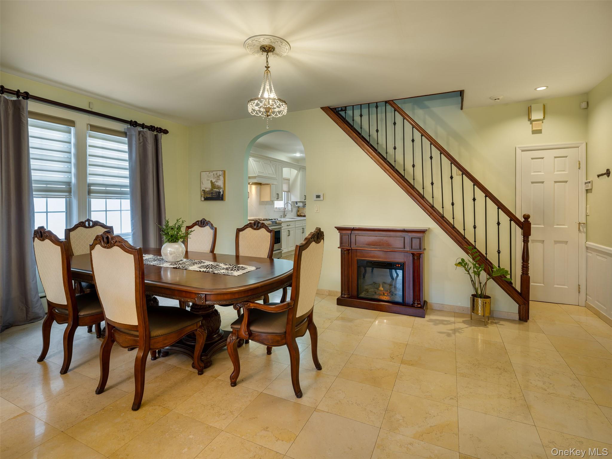 #3 photo, 21-38 49th Street, Куинс ‖ Astoria , NY 11105