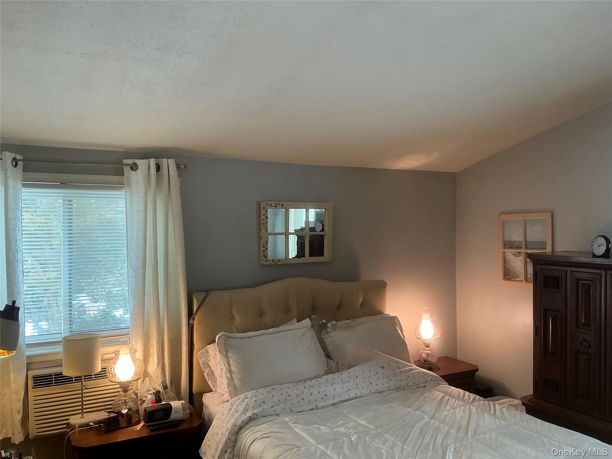 #16 photo, 606 Birch Hollow Drive, 롱 아일랜드 Shirley , NY 11967