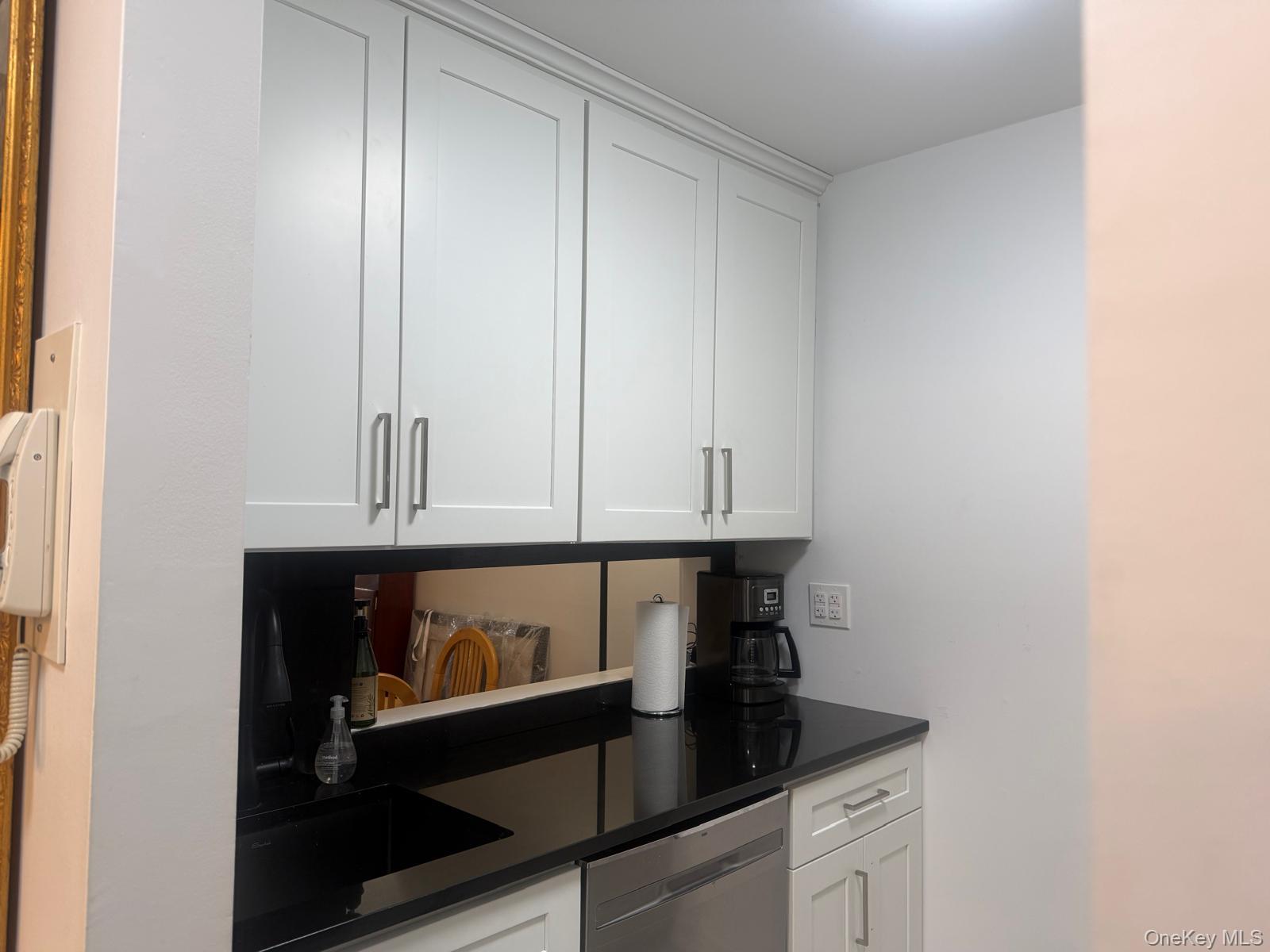 #14 photo, 601 Chestnut Street, Cedarhurst , NY 11516