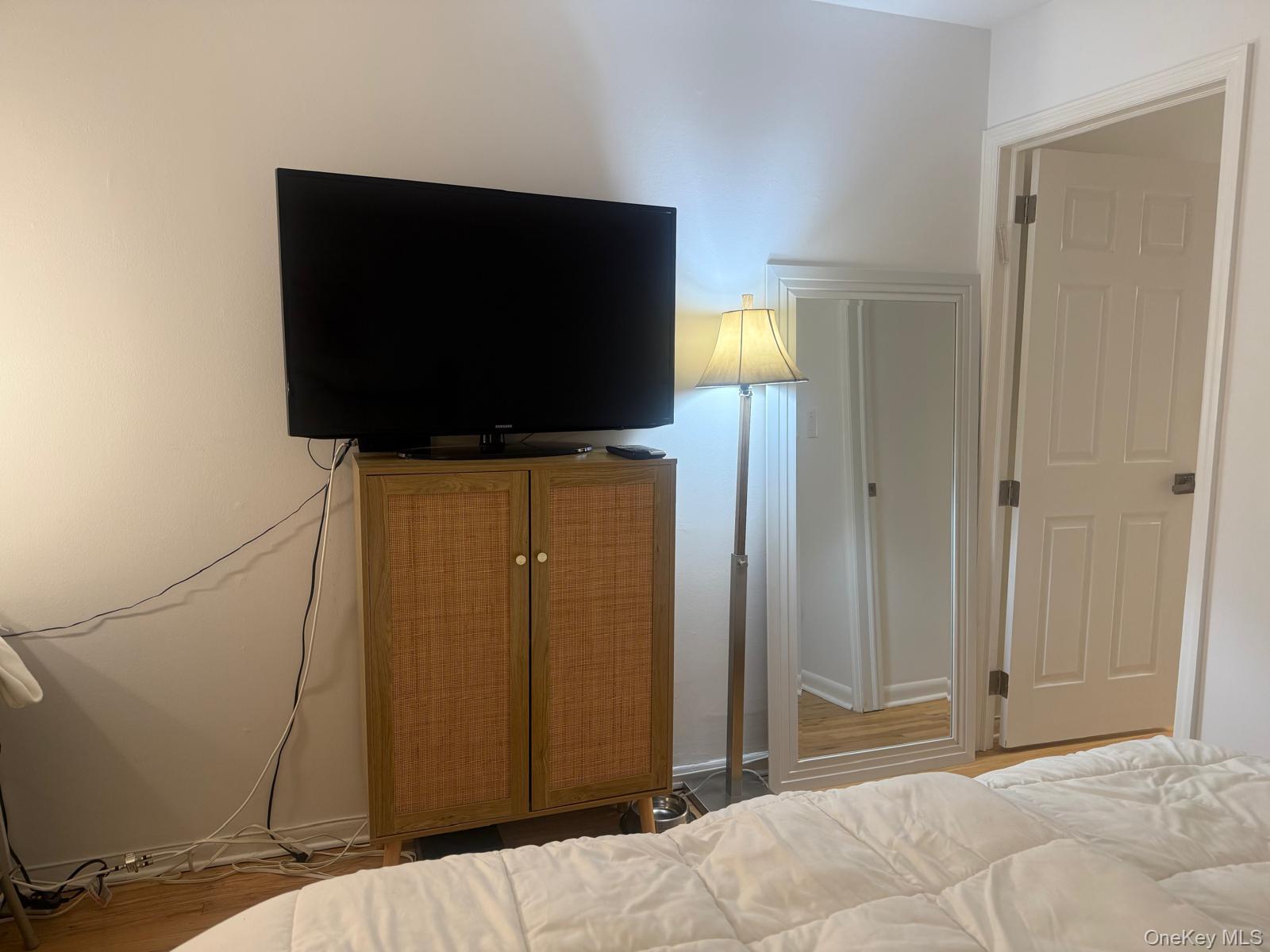 #16 photo, 601 Chestnut Street, Cedarhurst , NY 11516