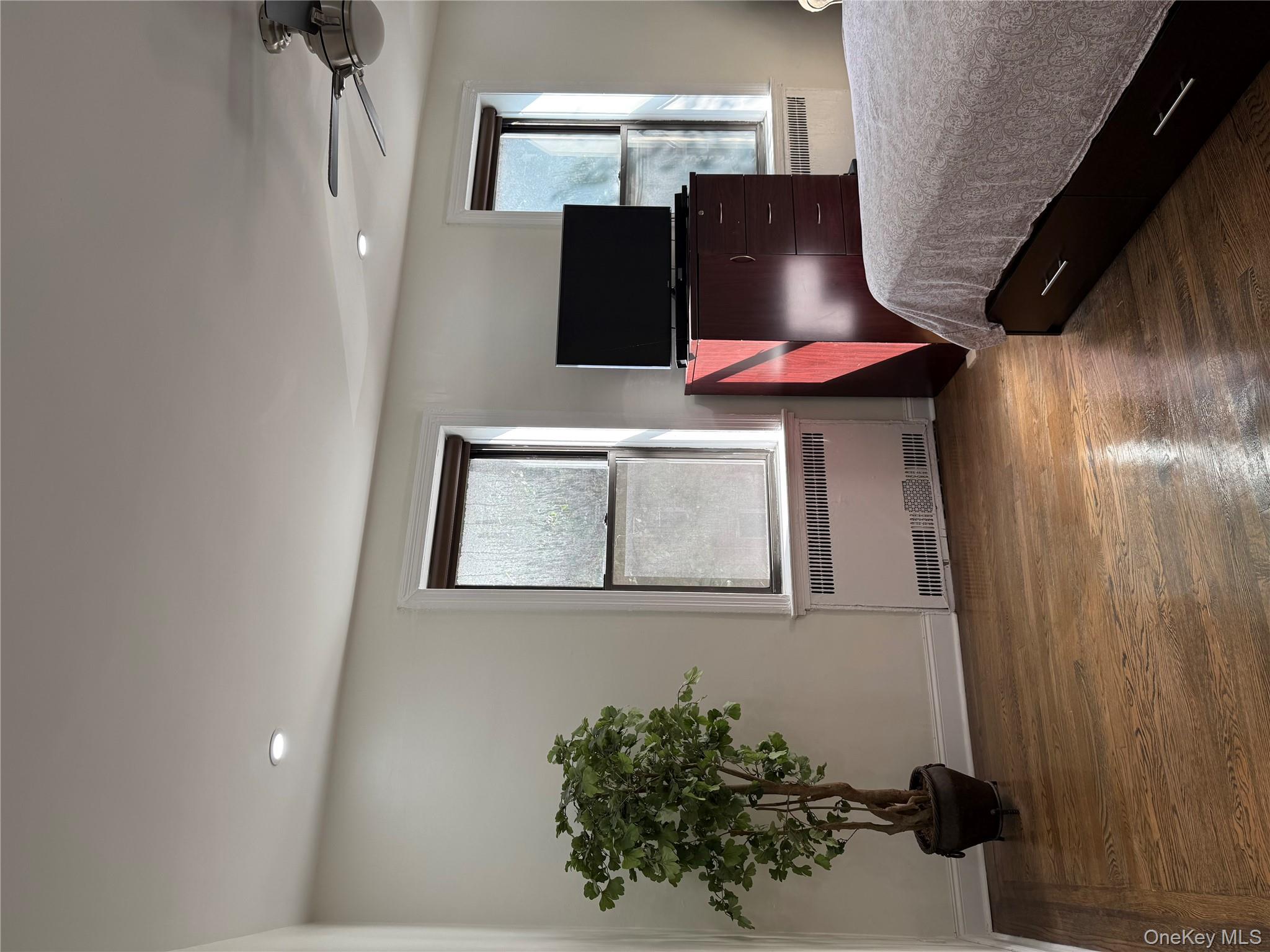 #7 photo, 3545 81st Street, 皇后區 傑克遜高地 Jackson Heights , NY 11372