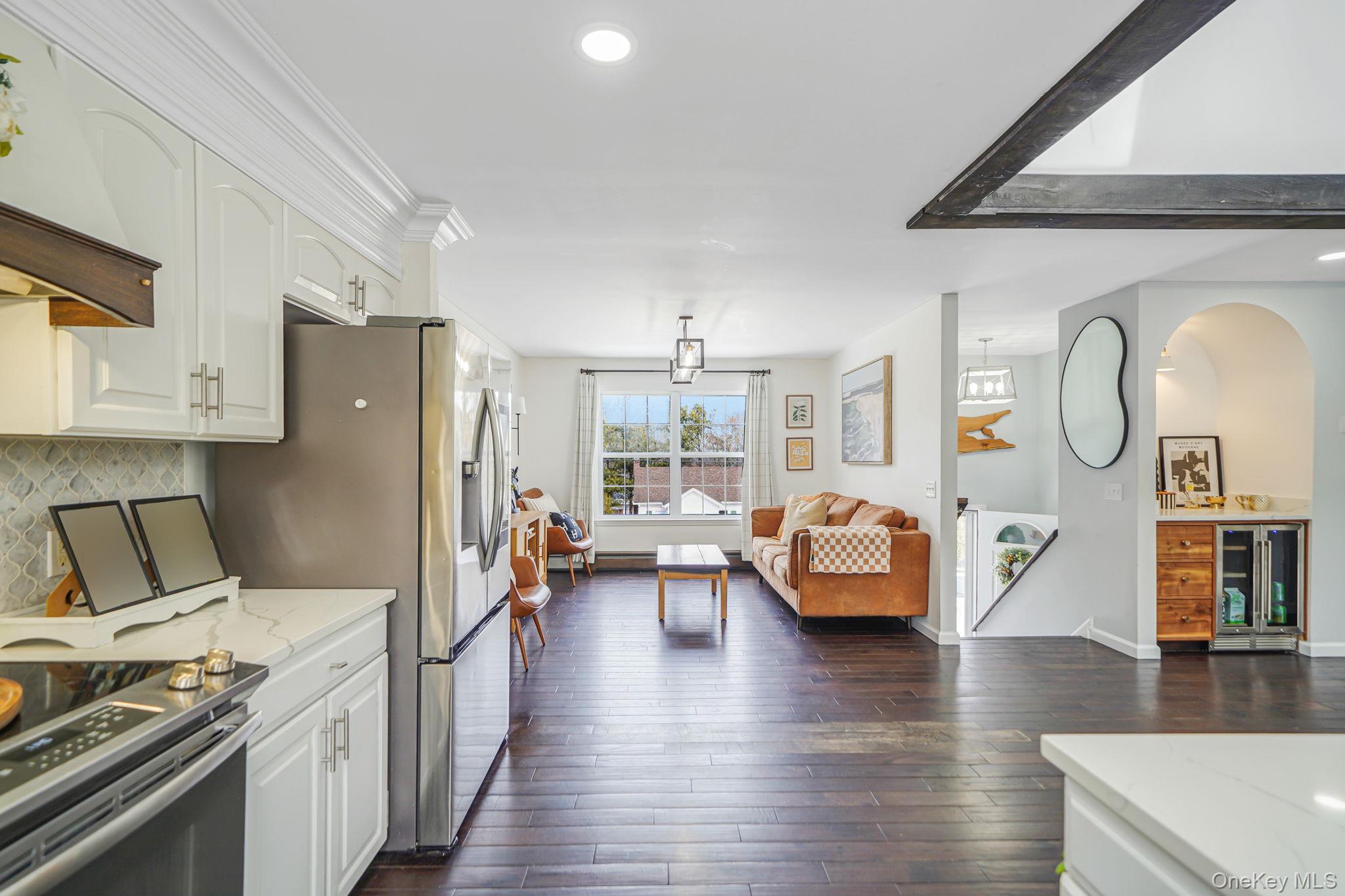 #16 photo, 22 Poseidon Road, Саффолк ‖ Rocky Point , NY 11778