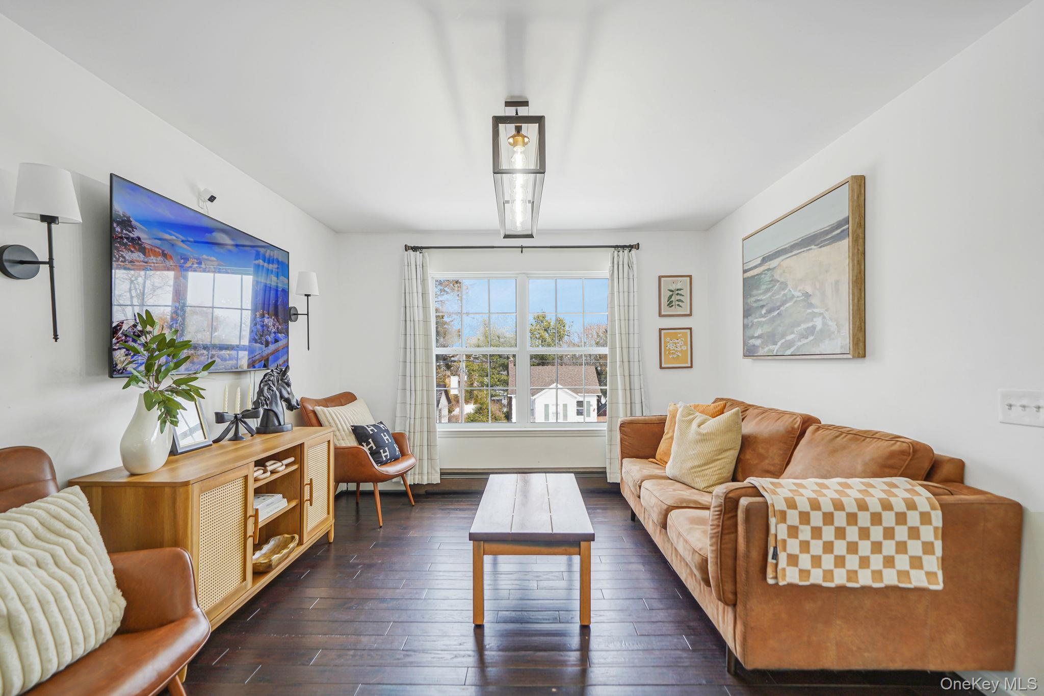 #6 photo, 22 Poseidon Road, Саффолк ‖ Rocky Point , NY 11778