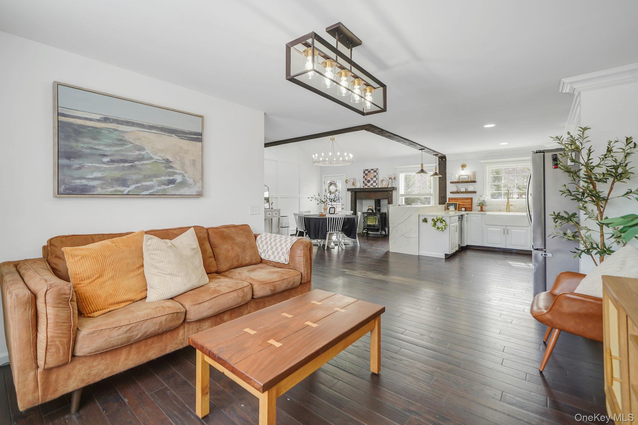 #8 photo, 22 Poseidon Road, Саффолк ‖ Rocky Point , NY 11778