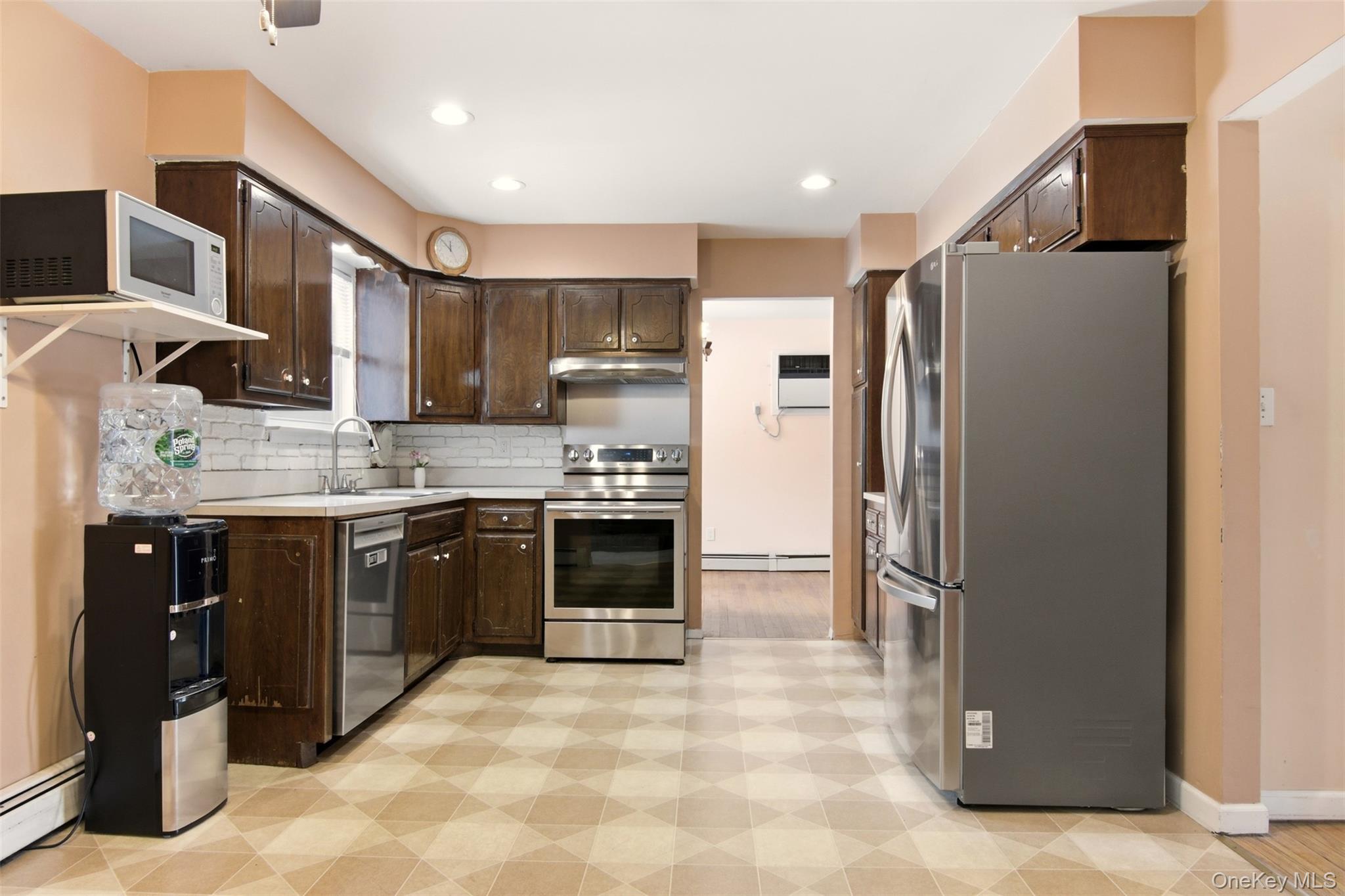 #11 photo, 225 Bellerose Avenue, 롱 아일랜드 East Northport , NY 11731