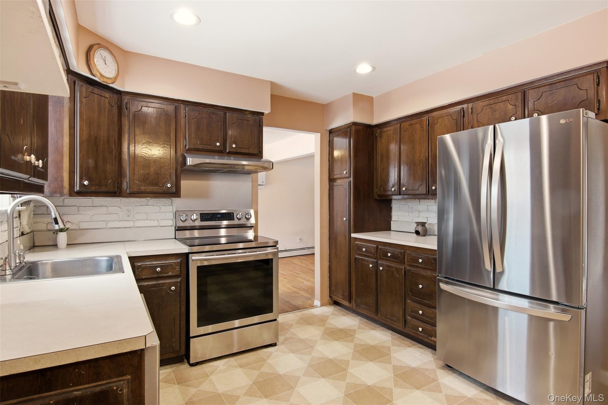 #14 photo, 225 Bellerose Avenue, 롱 아일랜드 East Northport , NY 11731