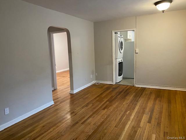 #3 photo, 72-31 Little Neck Parkway, Glen Oaks , NY 11004