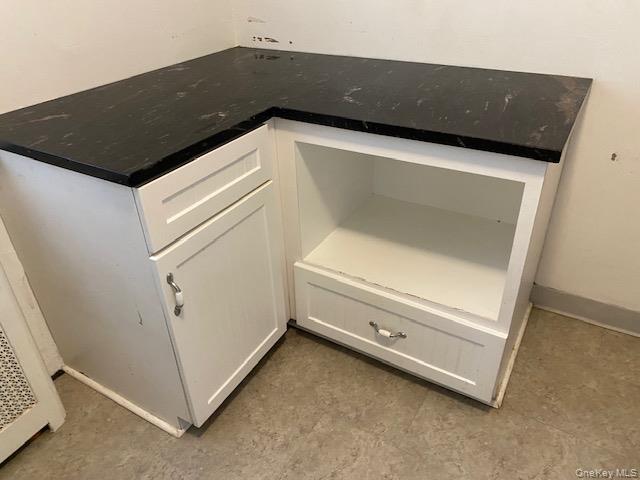 #8 photo, 72-31 Little Neck Parkway, Glen Oaks , NY 11004