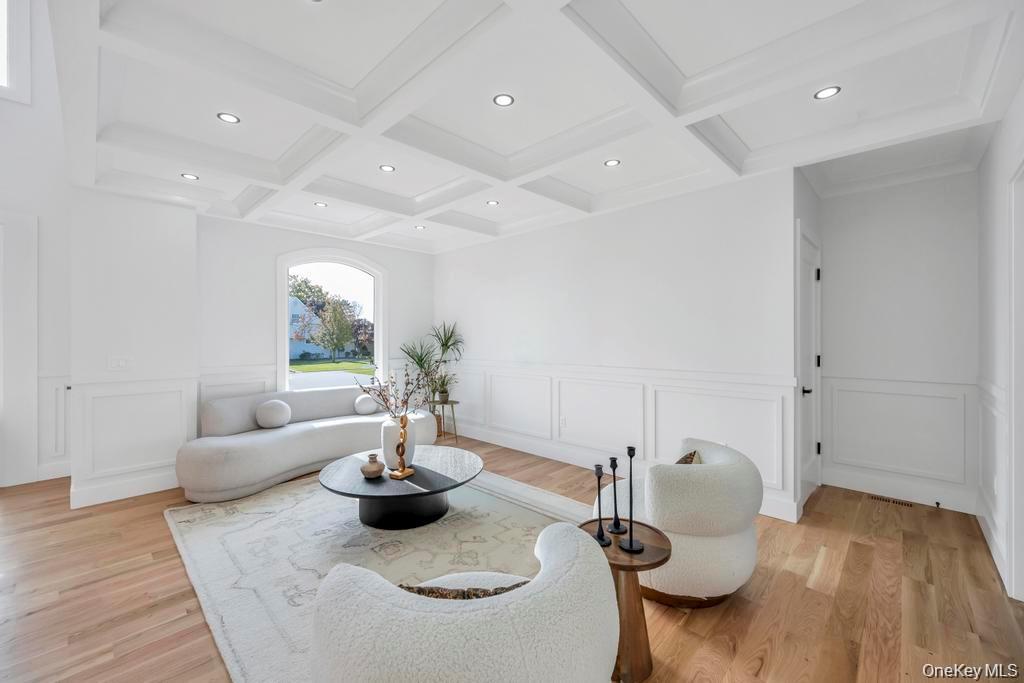 #4 photo, 143 Farmedge Road, Levittown , NY 11756