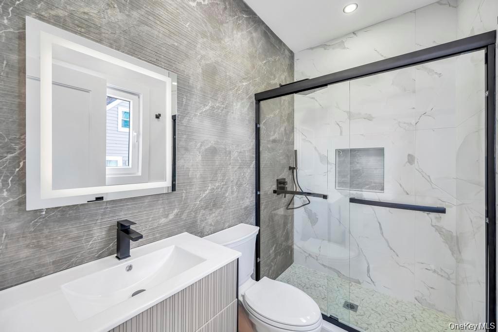 #8 photo, 143 Farmedge Road, Levittown , NY 11756