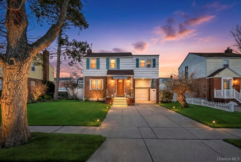 #1 photo, 13 Crystal Street, Нассау ‖ Elmont , NY 11003