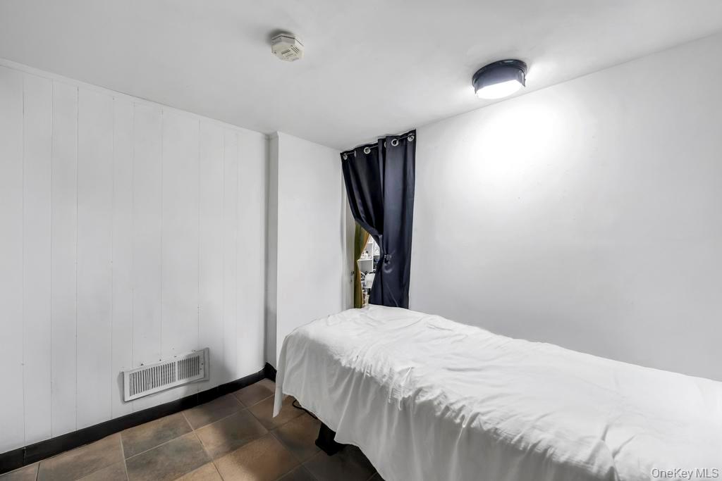 #18 photo, 13 Crystal Street, Нассау ‖ Elmont , NY 11003