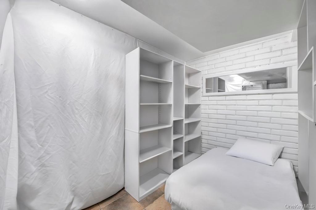 #19 photo, 13 Crystal Street, Нассау ‖ Elmont , NY 11003