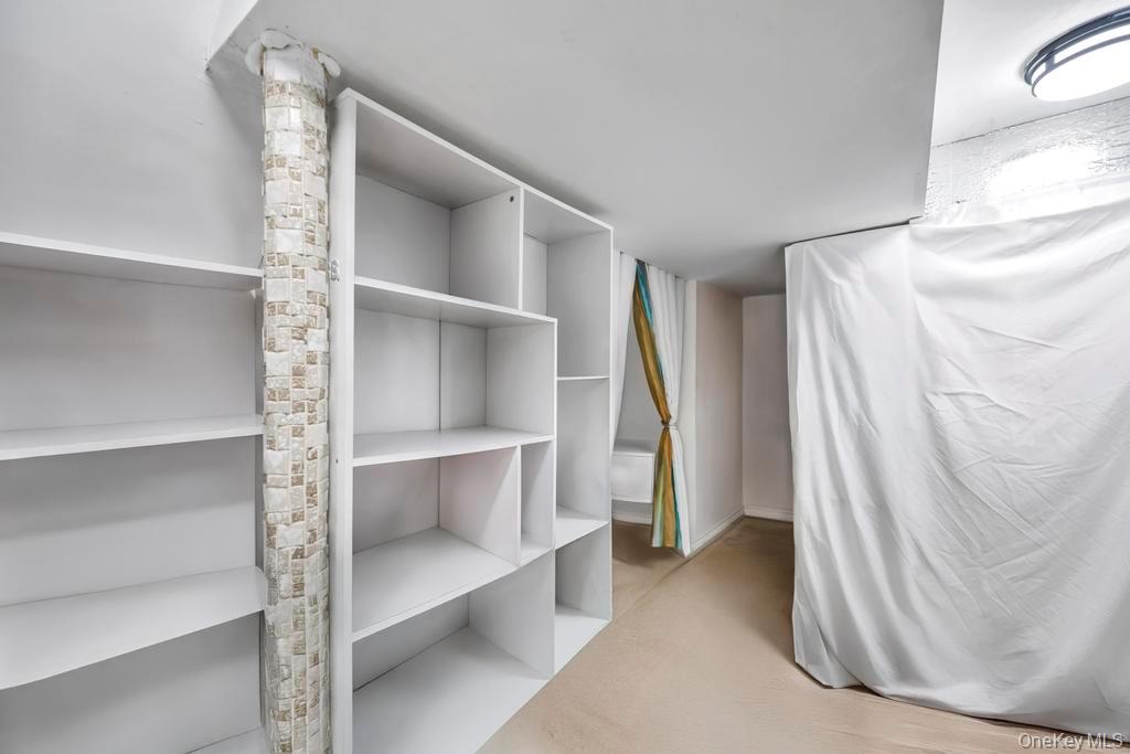 #20 photo, 13 Crystal Street, Нассау ‖ Elmont , NY 11003