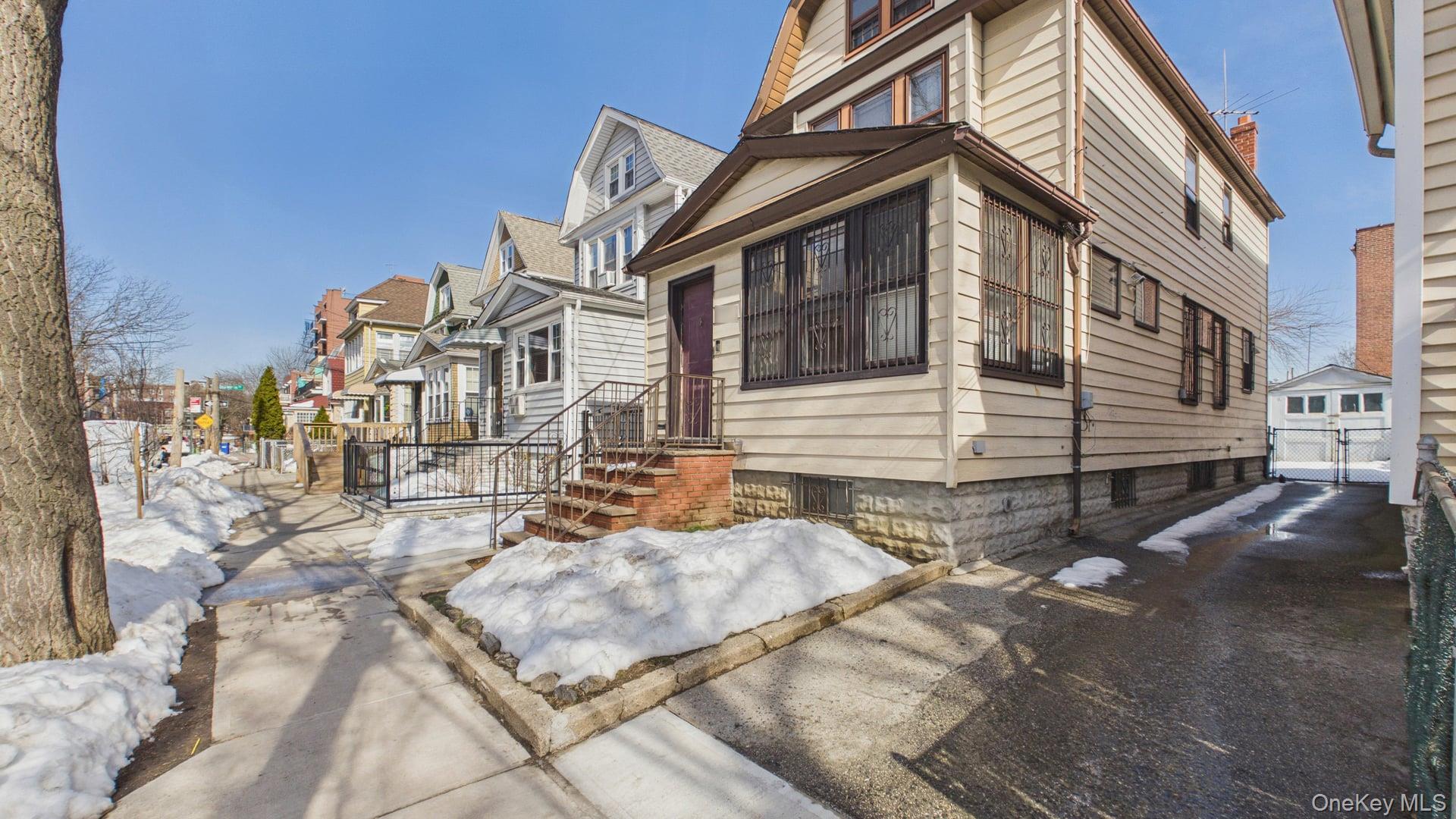 #2 photo, 4711 88th Street, Куинс ‖ Elmhurst , NY 11373