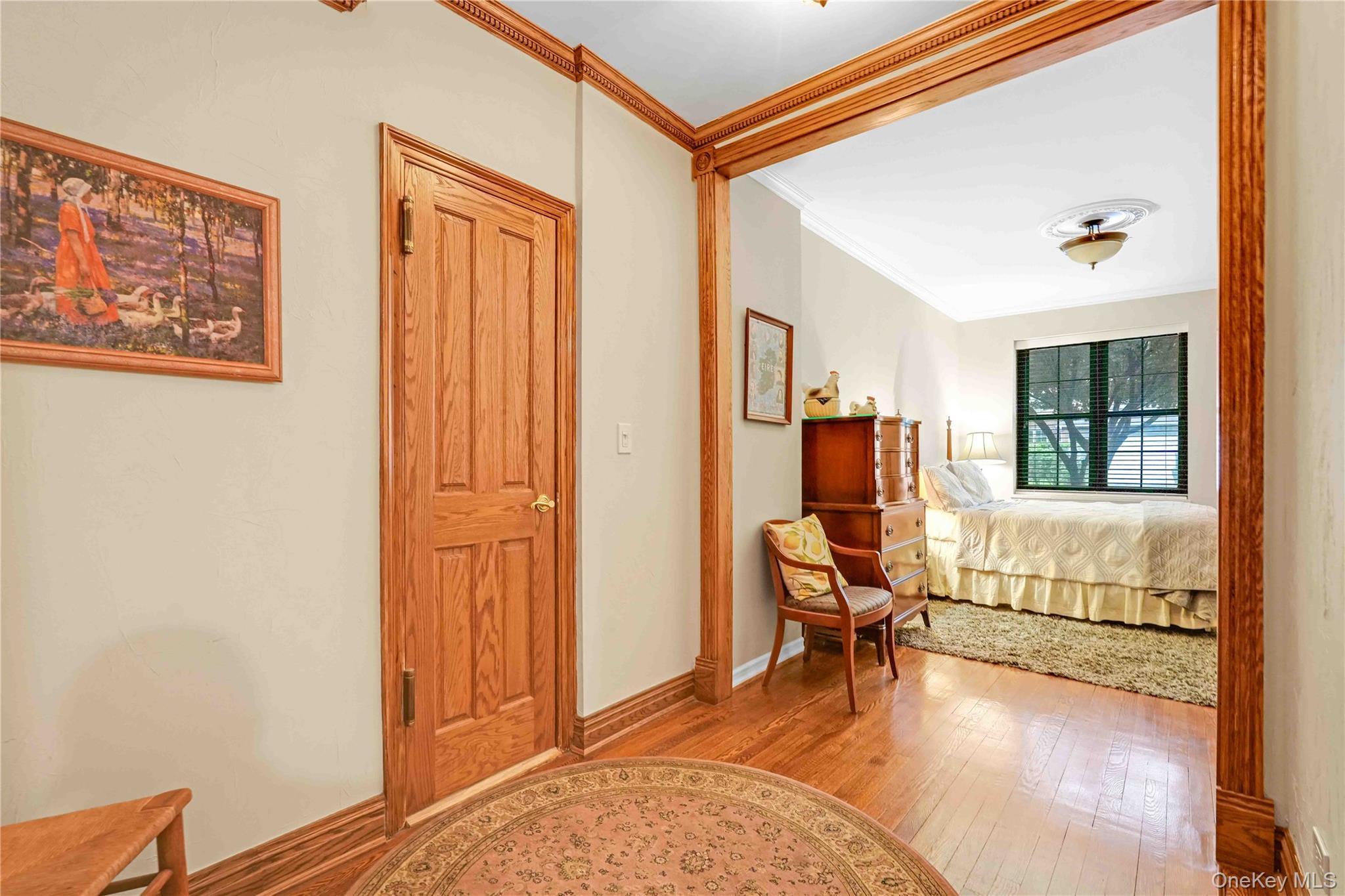 #17 photo, 94-11 69th Avenue, Forest Hills , NY 11375