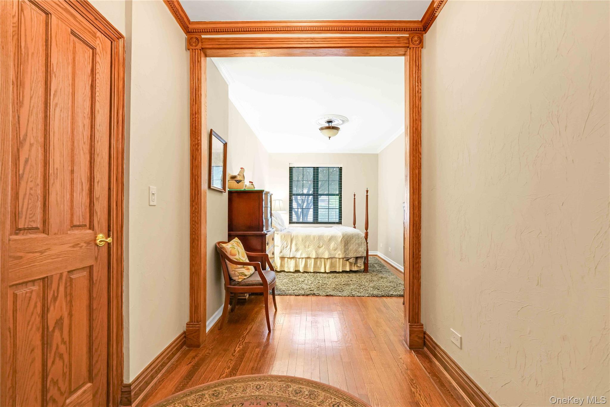 #18 photo, 94-11 69th Avenue, Forest Hills , NY 11375