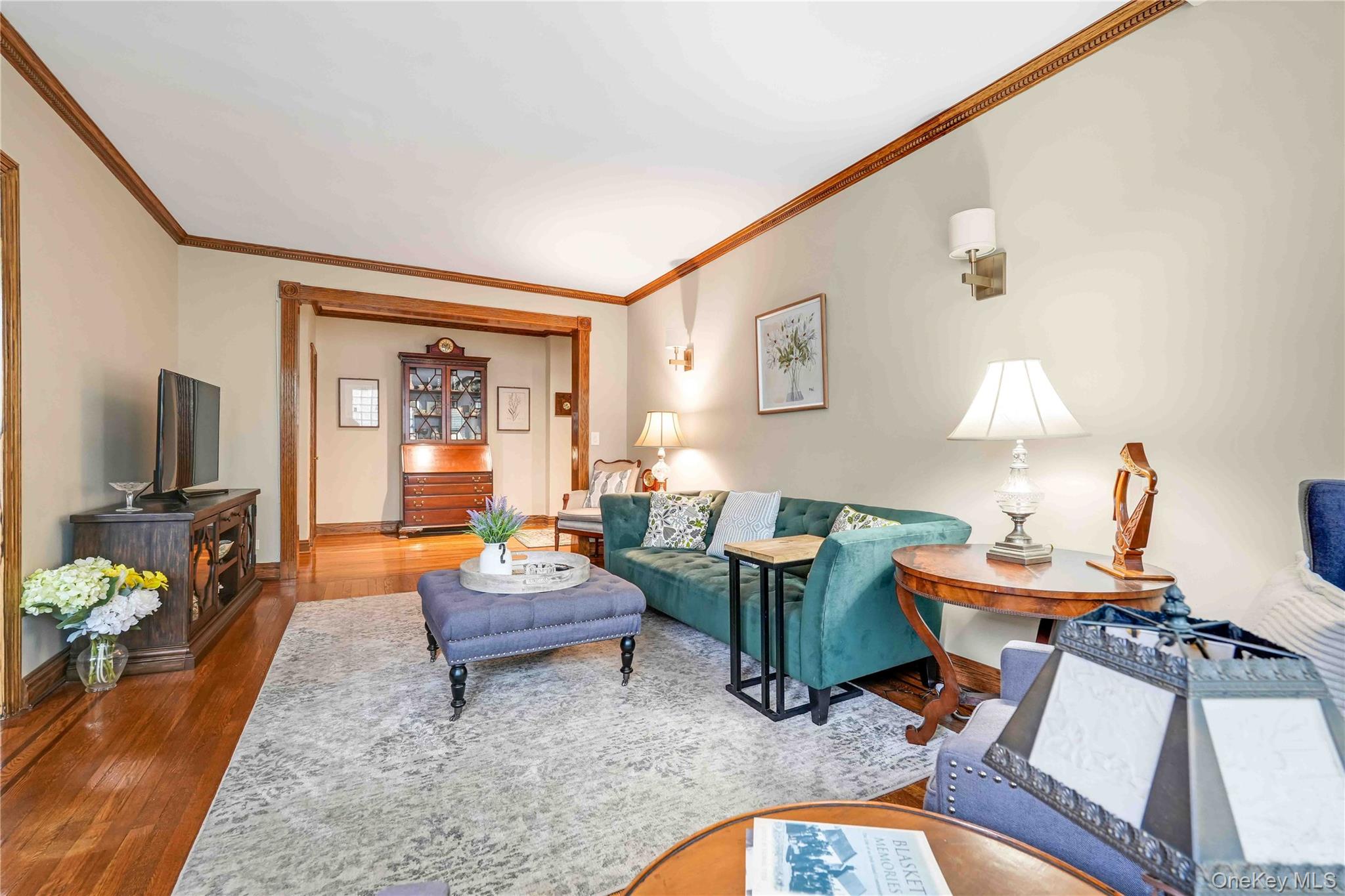 #3 photo, 94-11 69th Avenue, Forest Hills , NY 11375