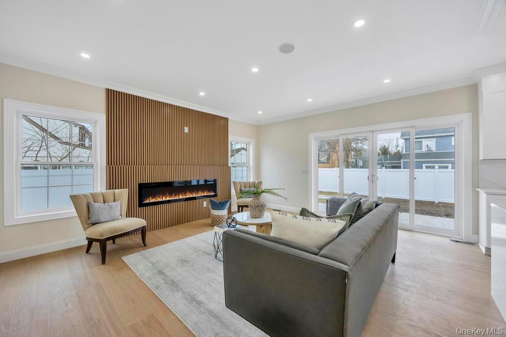 #10 photo, 148 Meridian Road, מחוז נסאו Levittown , NY 11756