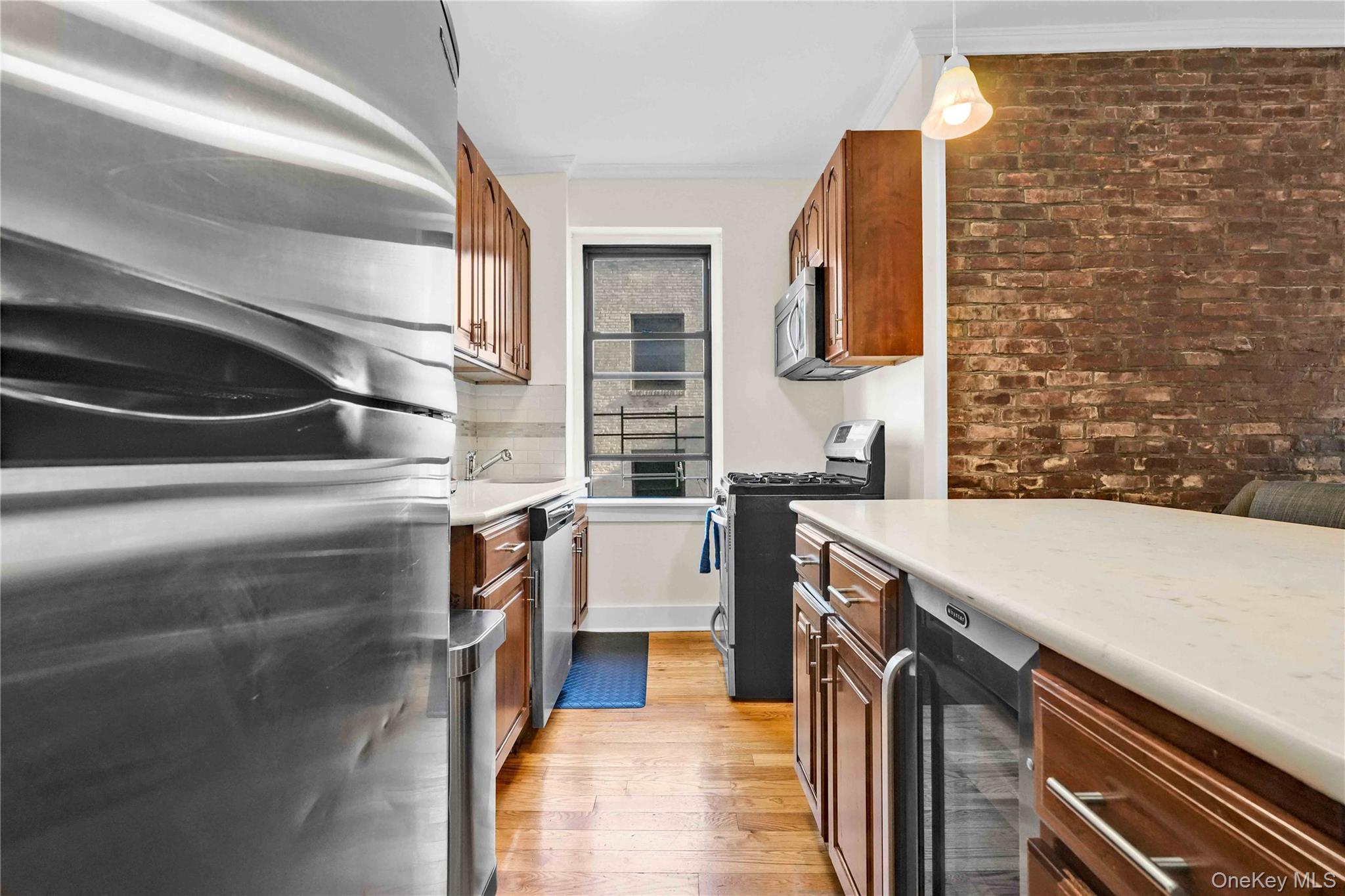 #4 photo, 21-78 35th Street, Astoria , NY 11103